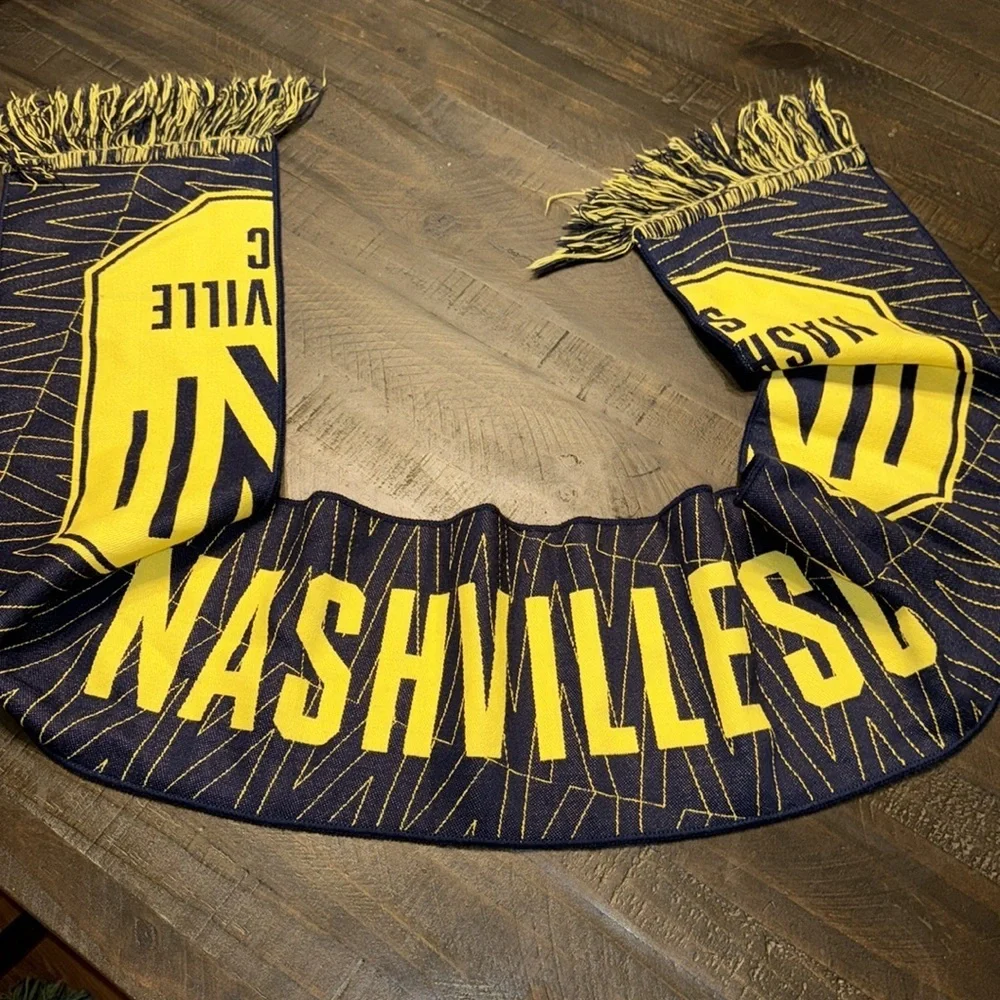 Nashville TN Soccer club 2020 inaugural season, ruff neck head Yellow Blue Scarf